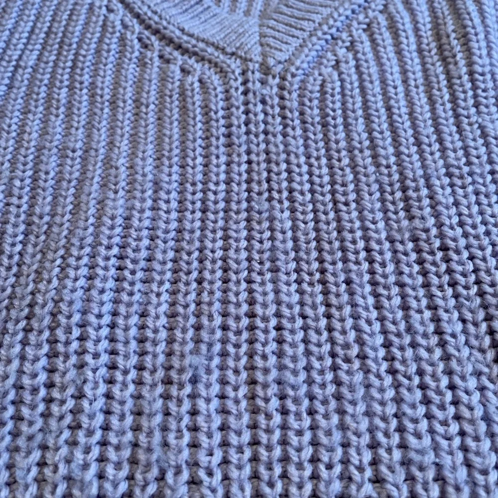 H&M Lavender Knit Sweater - Picture 4 of 6